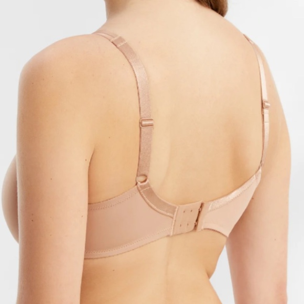 Chantelle Nude Lightly Lined Basic Invisible 3951… - image 4